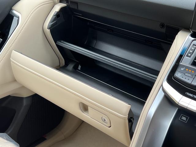 TOYOTA LAND CRUISER ZX