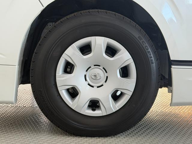 ハイエースバン スーパーＧＬ　ダークプライムＩＩ　【モデリスタエアロ付＆ディーゼル車】　デジタルインナーミラー　パノラミックビューモニター対応　両側電動パワースライドドア　ＥＴＣ　ＬＥＤヘッドライト　ＡＣ１００Ｖ　プッシュスタート　純正１５インチＡＷ（32枚目）