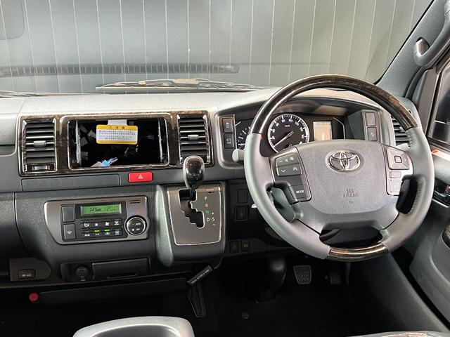 ハイエースバン スーパーＧＬ　ダークプライムＩＩ　【モデリスタエアロ付＆ディーゼル車】　デジタルインナーミラー　パノラミックビューモニター対応　両側電動パワースライドドア　ＥＴＣ　ＬＥＤヘッドライト　ＡＣ１００Ｖ　プッシュスタート　純正１５インチＡＷ（34枚目）