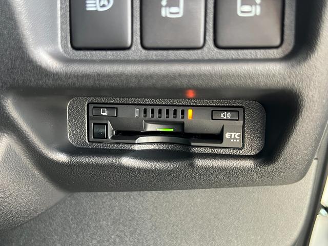 ハイエースバン スーパーＧＬ　ダークプライムＩＩ　【モデリスタエアロ付＆ディーゼル車】　デジタルインナーミラー　パノラミックビューモニター対応　両側電動パワースライドドア　ＥＴＣ　ＬＥＤヘッドライト　ＡＣ１００Ｖ　プッシュスタート　純正１５インチＡＷ（58枚目）