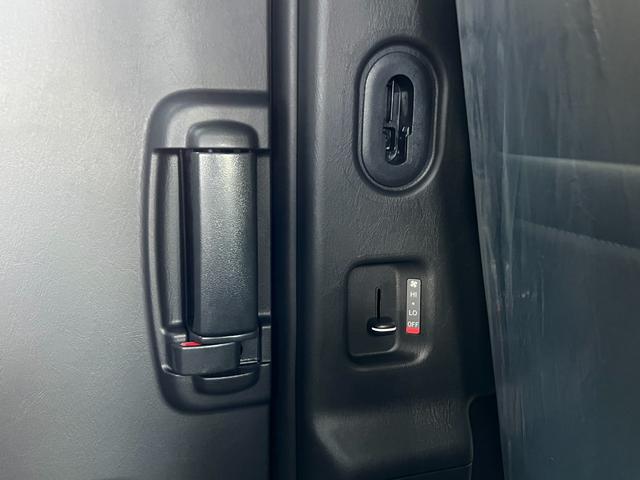 ハイエースバン スーパーＧＬ　ダークプライムＩＩ　【モデリスタエアロ付＆ディーゼル車】　デジタルインナーミラー　パノラミックビューモニター対応　両側電動パワースライドドア　ＥＴＣ　ＬＥＤヘッドライト　ＡＣ１００Ｖ　プッシュスタート　純正１５インチＡＷ（67枚目）