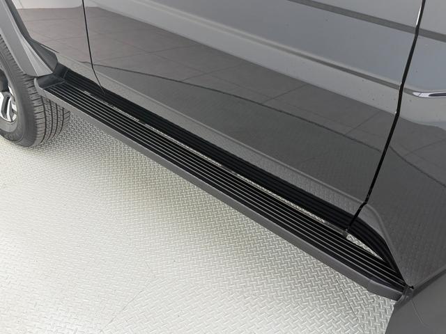 ランドクルーザー７０ ＡＸ　【純正ナビ付き】　丸目ヘッドライト　バックモニター内臓インナーミラー　電動デフロック　　背面タイヤ　リモコンキー　　ヒルスタートアシストコントロール　ダウンヒルスタートコントロール　純正１６インチＡＷ（27枚目）