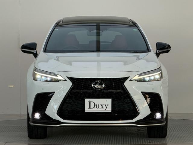 ＮＸ ＮＸ３５０ｈ　Ｆスポーツ　【内装レッド＆ハイブリッド車】　　１４型コネクトナビ　パノラマルーフ　デジタルインナーミラー　オレンジキャリパー　パノラミックビューモニター　ブラインドスポットモニター　パワーバックドア　純正２０ＡＷ（4枚目）