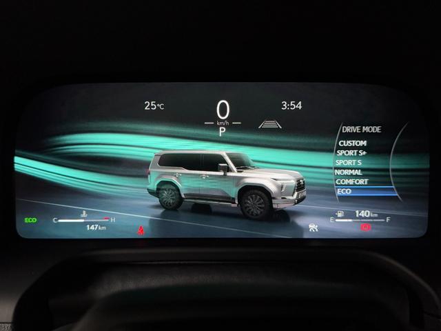 ���F���̍����X�s�[�h���[�^�[�ł��B�}���`�C���t�H���[�V�����f�B�X�v���C�ŔR�����S���u�̍쓮�󋵂����m�F�����܂��B