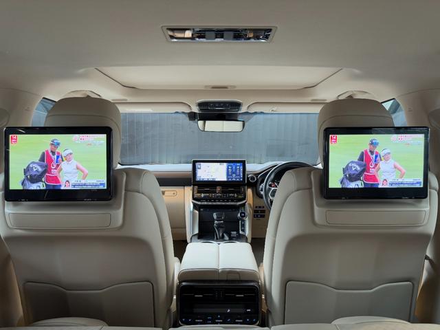 ランドクルーザー ＺＸ　【ディーゼル車】　　内装ベージュ　１２．３インチＪＢＬプレミアムサウンド　リアエンターテイメントシステム　クールボックス　電動デフロック　ルーフレールシルバー　寒冷地仕様　ＰＶＭ　ＢＳＭ　純正２０ＡＷ（71枚目）