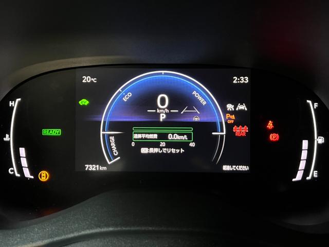 ヤリスクロス ハイブリッド　ＧＲスポーツ　【内装ブラック＆ツートン】８インチディスプレイオーディオ　パノラミックビューモニター　ブラインドスポットモニター　トヨタセーフティセンス　レーダークルーズコントロール　ＬＥＤヘッドライト　純正１８ＡＷ（46枚目）