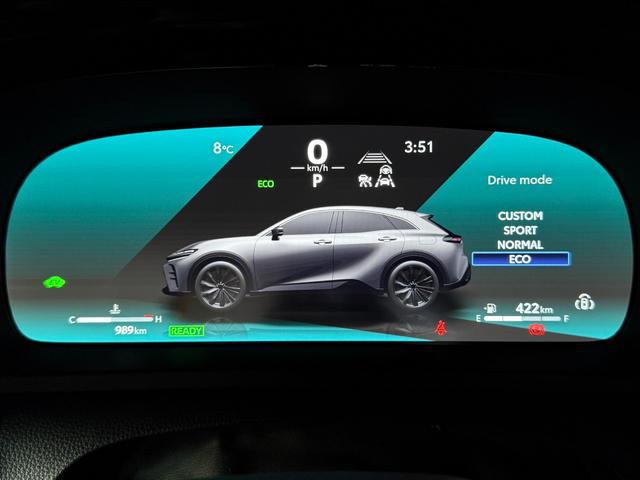 クラウンスポーツ Ｚ　【内装ブラウン】　１２．３インチＪＢＬプレミアムサウンド　パノラミックビューモニター　ブラインドスポットモニター　トヨタチームメイト　置くだけ充電　デジタルミラー　パワーバックドア　純正２１インチＡＷ（47枚目）