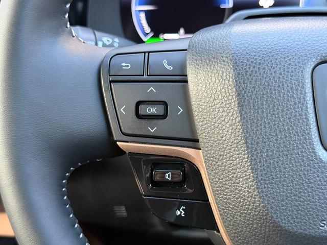 クラウンスポーツ Ｚ　【内装ブラウン】　１２．３インチＪＢＬプレミアムサウンド　パノラミックビューモニター　ブラインドスポットモニター　トヨタチームメイト　置くだけ充電　デジタルミラー　パワーバックドア　純正２１インチＡＷ（49枚目）