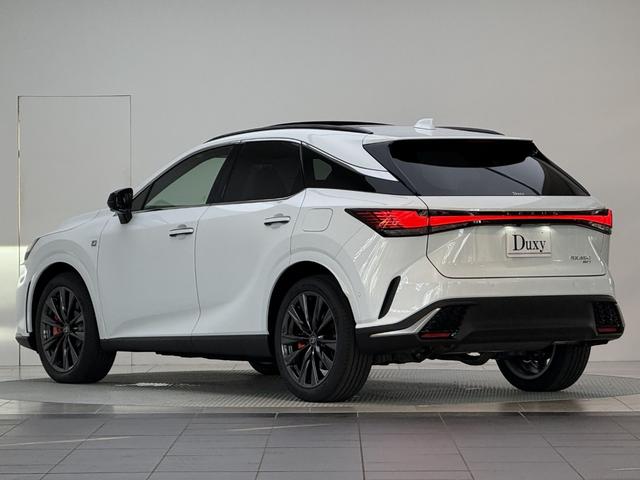 ＲＸ ＲＸ３５０　Ｆスポーツ　【改モデル】　内装レッド　　１４インチコネクトナビ　パノラマルーフ　デジタルインナーミラー　オレンジキャリパー　チームメイト　パノラミックビューモニター　ブラインドスポットモニター　純正２１インチＡＷ（10枚目）