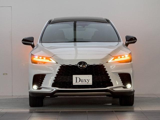 ＲＸ ＲＸ３５０　Ｆスポーツ　【改モデル】　内装レッド　　１４インチコネクトナビ　パノラマルーフ　デジタルインナーミラー　オレンジキャリパー　チームメイト　パノラミックビューモニター　ブラインドスポットモニター　純正２１インチＡＷ（12枚目）