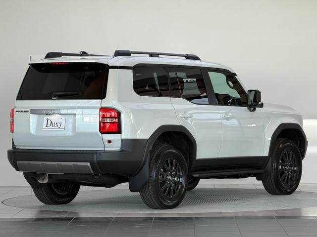 ランドクルーザー２５０ ＶＸ　【丸目ヘッドライト付】　トヨタチームメイト　デジタルミラー　パノラミックビューモニター　ブラインドスポットモニター　サンルーフ　ドライブレコーダー　シートヒーター＆ベンチレーション　純正１６インチＡＷ（11枚目）