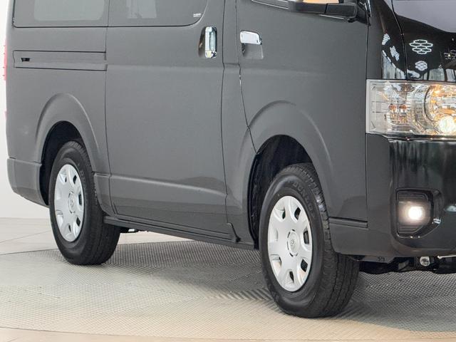 ハイエースバン ロングスーパーＧＬ　ダークプライムＳ　【純正ナビ付き】　　デジタルインナーミラー　パノラミックビューモニター対応　両側電動パワースライドドア　ＬＥＤヘッドライト　アクセサリーコンセント　プッシュスタート　寒冷地　ＥＴＣ　純正１５インチＡＷ（17枚目）