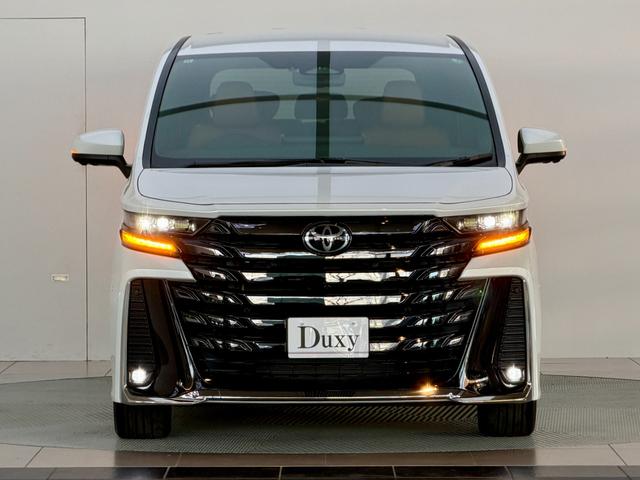 ヴェルファイアハイブリッド Ｚ　プレミア　【後席モニター＆ユニバーサルステップ付き】　１４型コネクトナビ　左右独立ムーンルーフ　デジタルミラー　カラーヘッドアップディスプレイ　ブラインドスポットモニター　トヨタチームメイト　純正１８インチＡＷ（12枚目）