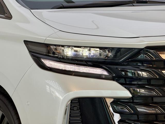 ヴェルファイアハイブリッド Ｚ　プレミア　【後席モニター＆ユニバーサルステップ付き】　１４型コネクトナビ　左右独立ムーンルーフ　デジタルミラー　カラーヘッドアップディスプレイ　ブラインドスポットモニター　トヨタチームメイト　純正１８インチＡＷ（19枚目）