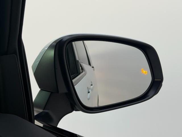 ヴェルファイアハイブリッド Ｚ　プレミア　【後席モニター＆ユニバーサルステップ付き】　１４型コネクトナビ　左右独立ムーンルーフ　デジタルミラー　カラーヘッドアップディスプレイ　ブラインドスポットモニター　トヨタチームメイト　純正１８インチＡＷ（25枚目）