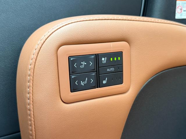 ヴェルファイアハイブリッド Ｚ　プレミア　【後席モニター＆ユニバーサルステップ付き】　１４型コネクトナビ　左右独立ムーンルーフ　デジタルミラー　カラーヘッドアップディスプレイ　ブラインドスポットモニター　トヨタチームメイト　純正１８インチＡＷ（46枚目）