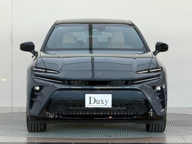 クラウンスポーツ Ｚ　【内装ブラウン】　１２．３型コネクテッドナビ　パノラマルーフ　パノラミックビューモニター　ブラインドスポットモニター　デジタルミラー　ドライブレコーダー　トヨタチームメイト　置くだけ充電　純正２１ＡＷ（12枚目）