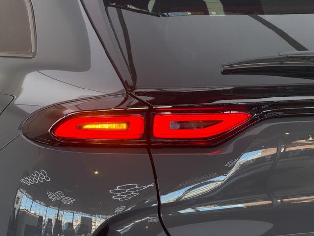 クラウンスポーツ Ｚ　【内装ブラウン】　１２．３型コネクテッドナビ　パノラマルーフ　パノラミックビューモニター　ブラインドスポットモニター　デジタルミラー　ドライブレコーダー　トヨタチームメイト　置くだけ充電　純正２１ＡＷ（29枚目）