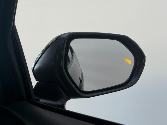 ヤリスクロス ハイブリッド　ＧＲスポーツ　【ＧＲ専用シート】　８型コネクトナビ　パノラミックビューモニター　ブラインドスッポットモニター　ＧＲ専用ブレーキキャリパー　ＥＴＣ２．０　クルーズコントロール　ＨＤＭＩ入力端子　ＧＲ純正１８インチＡＷ（26枚目）