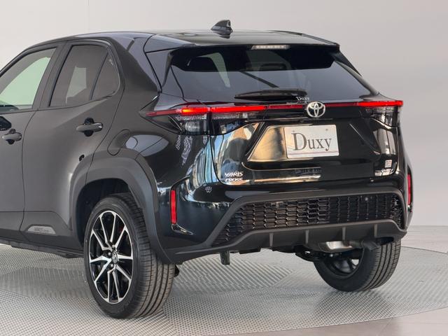 ヤリスクロス ハイブリッド　ＧＲスポーツ　【ＧＲ専用シート】　８型コネクトナビ　パノラミックビューモニター　ブラインドスッポットモニター　ＧＲ専用ブレーキキャリパー　ＥＴＣ２．０　クルーズコントロール　ＨＤＭＩ入力端子　ＧＲ純正１８インチＡＷ（29枚目）