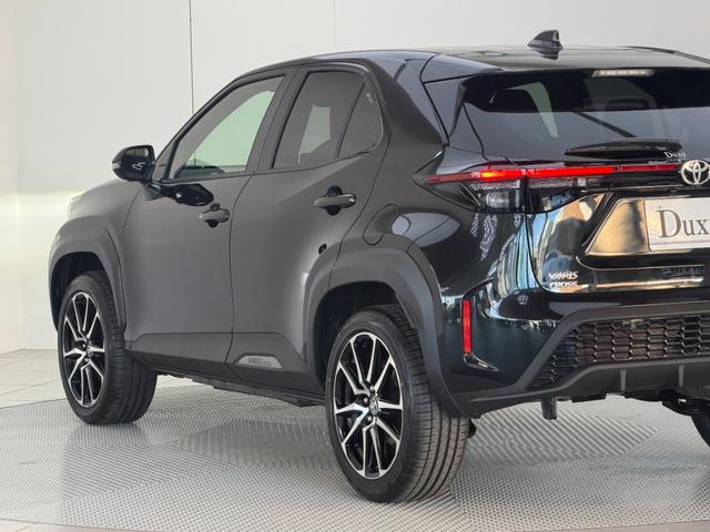 ヤリスクロス ハイブリッド　ＧＲスポーツ　【ＧＲ専用シート】　８型コネクトナビ　パノラミックビューモニター　ブラインドスッポットモニター　ＧＲ専用ブレーキキャリパー　ＥＴＣ２．０　クルーズコントロール　ＨＤＭＩ入力端子　ＧＲ純正１８インチＡＷ（39枚目）