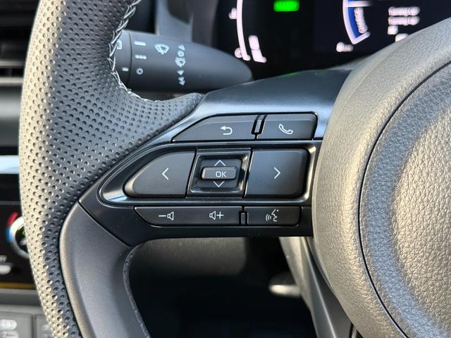 ヤリスクロス ハイブリッド　ＧＲスポーツ　【ＧＲ専用シート】　８型コネクトナビ　パノラミックビューモニター　ブラインドスッポットモニター　ＧＲ専用ブレーキキャリパー　ＥＴＣ２．０　クルーズコントロール　ＨＤＭＩ入力端子　ＧＲ純正１８インチＡＷ（55枚目）