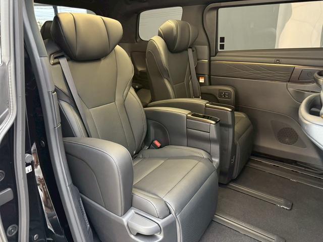 アルファード Ｚ　【後席モニター＆モデリスタエアロ付！】１４型コネクトナビ　左右独立ムーンルーフ　デジタルミラー　　トヨタチームメイト　カラーヘッドアップディスプレイ　ユニバーサルステップ　ＰＶＭ　ＢＳＭ　純正１８ＡＷ（44枚目）