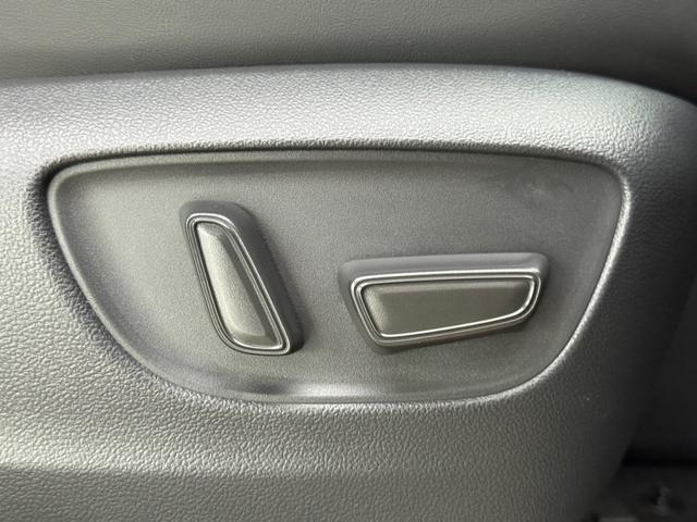 アルファード Ｚ　【後席モニター＆モデリスタエアロ付！】１４型コネクトナビ　左右独立ムーンルーフ　デジタルミラー　　トヨタチームメイト　カラーヘッドアップディスプレイ　ユニバーサルステップ　ＰＶＭ　ＢＳＭ　純正１８ＡＷ（71枚目）