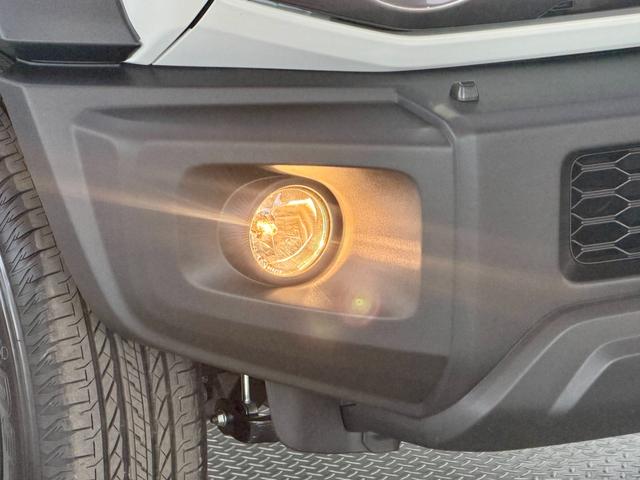 ジムニーノマド ＦＣ　５ドア　ヒルホールドコントロール　ヒルディセントコントロール　プッシュスタート　ＬＥＤヘッドライト　ヘッドライトウォッシャー　シートヒーター　４速オートマ　スペアタイヤ　セーフティセンス　純正１５ＡＷ（22枚目）