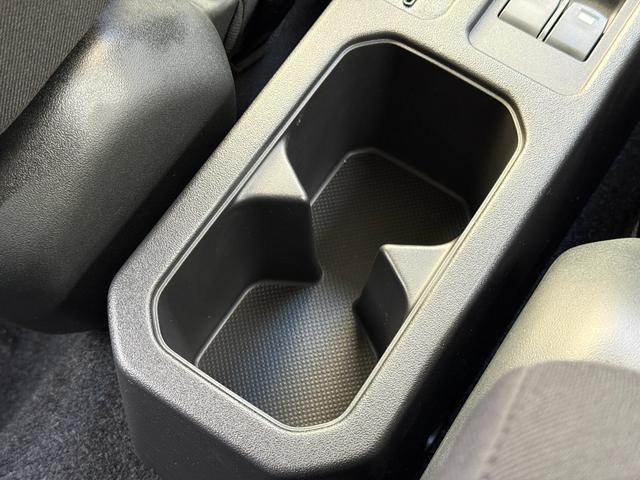 ジムニーノマド ＦＣ　５ドア　ヒルホールドコントロール　ヒルディセントコントロール　プッシュスタート　ＬＥＤヘッドライト　ヘッドライトウォッシャー　シートヒーター　４速オートマ　スペアタイヤ　セーフティセンス　純正１５ＡＷ（59枚目）