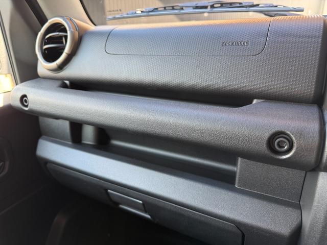 ジムニーノマド ＦＣ　５ドア　ヒルホールドコントロール　ヒルディセントコントロール　プッシュスタート　ＬＥＤヘッドライト　ヘッドライトウォッシャー　シートヒーター　４速オートマ　スペアタイヤ　セーフティセンス　純正１５ＡＷ（67枚目）