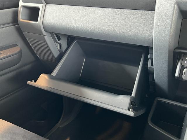 ���[��h�����N�z���_�[�����X�ɂ������܂��B