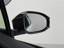 ブラインドスポットモニターで車線変更時に車両接近をお知らせ致します。