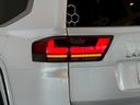 ＺＸ　【ディーゼル車】　内装ベージュ　カラードフェンダー付きモデリスタエアロ　１２．３インチＪＢＬナビ　　リアエンターテイメントシステム　空気圧センサー　電動デフロック　ブラックルーフレール　　純正２０ＡＷ（32枚目）