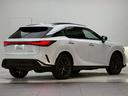 ＲＸ３５０　Ｆスポーツ　【マークレビンソン】　内装レッド　１４型コネクトナビ　パノラマルーフ　デジタルミラー　オレンジキャリパー　置くだけ充電　ドライブレコーダー　チームメイト　ＰＶＭ　ＢＳＭ　パワーバックドア　純正２１ＡＷ（11枚目）