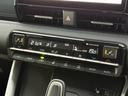 オートデュアルエアコンですので、運転席と助手席で別々の温度設定可能です。