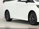 Ｚ　プレミア　【内装ブラウン】　１４型コネクトナビ　デジタルインナーミラー　左右独立ムーンルーフ　トヨタチームメイト　パノラミックビューモニター　ブラインドスポットモニター　パワーバックドア　ＨＤＭＩ　純正１９ＡＷ（15枚目）