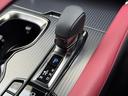RX350 Fスポーツ 【改モデル】 内装レッド 14型コネクトナビ パノラマルーフ デジタルインナーミラー オレンジキャリパー 輻射ヒーター 置くだけ充電 シートメモリー PVM BSM チームメイト 純正21インチAW(64枚目)