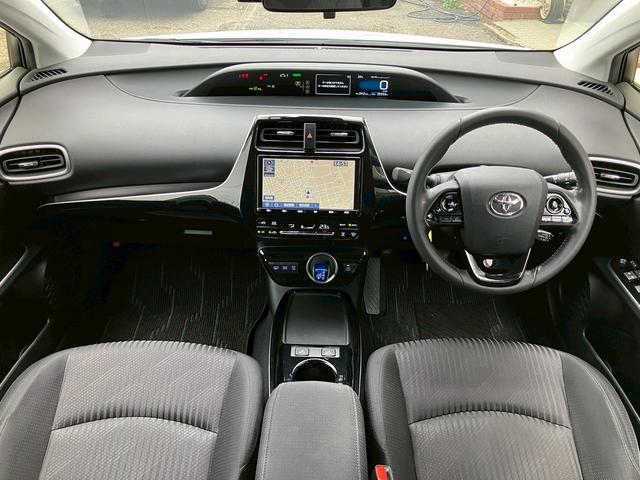 プリウスPHV A 鑑定書付き 禁煙 純正9インチナビ アラウンドビューモニター 急速充電 モデリスタフルエアロ・アルミホイールレーダークルーズコントロール ブラインドスポットモニター LEDヘッドライト シートヒーター(2枚目)