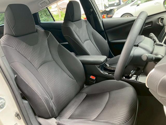 プリウスPHV A 鑑定書付き 禁煙 純正9インチナビ アラウンドビューモニター 急速充電 モデリスタフルエアロ・アルミホイールレーダークルーズコントロール ブラインドスポットモニター LEDヘッドライト シートヒーター(9枚目)