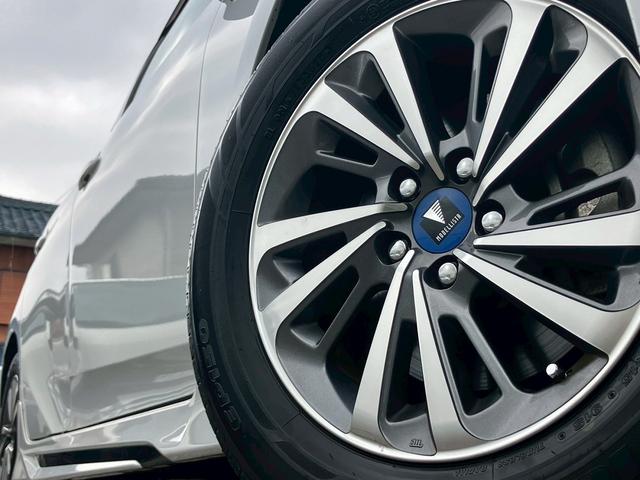 プリウスPHV A 鑑定書付き 禁煙 純正9インチナビ アラウンドビューモニター 急速充電 モデリスタフルエアロ・アルミホイールレーダークルーズコントロール ブラインドスポットモニター LEDヘッドライト シートヒーター(19枚目)