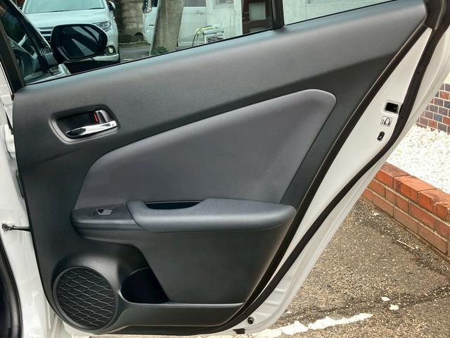 プリウスPHV A 鑑定書付き 禁煙 純正9インチナビ アラウンドビューモニター 急速充電 モデリスタフルエアロ・アルミホイールレーダークルーズコントロール ブラインドスポットモニター LEDヘッドライト シートヒーター(34枚目)