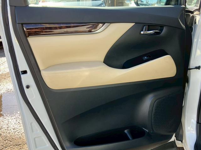 アルファード 2.5X 禁煙 両側電動スライド アルパインBIGXナビ アルパイン12.8型フリップダウンモニター レーダークルーズコントロール 障害物センサー 前後ドラレコ Wエアコン レザー調シートカバー ETC(35枚目)