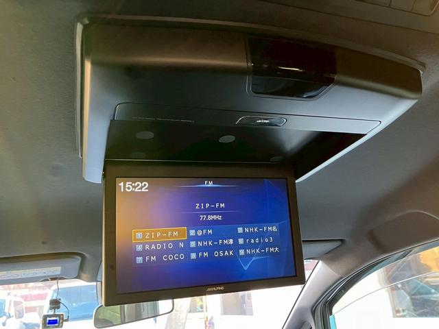 ヴォクシー ＺＳ　煌　禁煙　アルパイン９型ナビ　１０．１型フリップダウンモニター　両側電動スライド　トヨタセーフティーセンス　クルーズコントロール　ＥＴＣ　ドラレコ　純正フロアマット　Ｗエアコン　フルセグＴＶ　バックカメラ（5枚目）