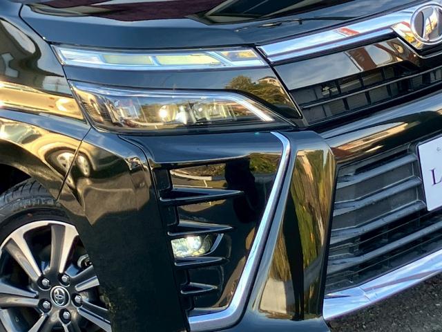 ヴォクシー ＺＳ　煌　禁煙　アルパイン９型ナビ　１０．１型フリップダウンモニター　両側電動スライド　トヨタセーフティーセンス　クルーズコントロール　ＥＴＣ　ドラレコ　純正フロアマット　Ｗエアコン　フルセグＴＶ　バックカメラ（18枚目）