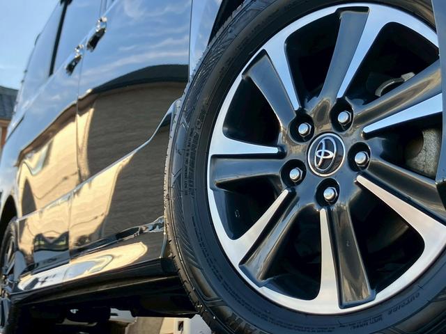 ヴォクシー ＺＳ　煌　禁煙　アルパイン９型ナビ　１０．１型フリップダウンモニター　両側電動スライド　トヨタセーフティーセンス　クルーズコントロール　ＥＴＣ　ドラレコ　純正フロアマット　Ｗエアコン　フルセグＴＶ　バックカメラ（19枚目）