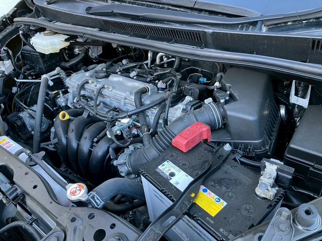 ヴォクシー ＺＳ　煌　禁煙　アルパイン９型ナビ　１０．１型フリップダウンモニター　両側電動スライド　トヨタセーフティーセンス　クルーズコントロール　ＥＴＣ　ドラレコ　純正フロアマット　Ｗエアコン　フルセグＴＶ　バックカメラ（20枚目）