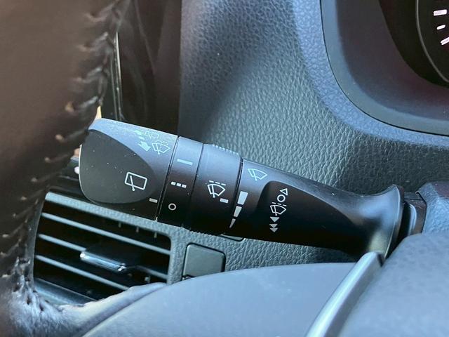 ヴォクシー ＺＳ　煌　禁煙　アルパイン９型ナビ　１０．１型フリップダウンモニター　両側電動スライド　トヨタセーフティーセンス　クルーズコントロール　ＥＴＣ　ドラレコ　純正フロアマット　Ｗエアコン　フルセグＴＶ　バックカメラ（63枚目）