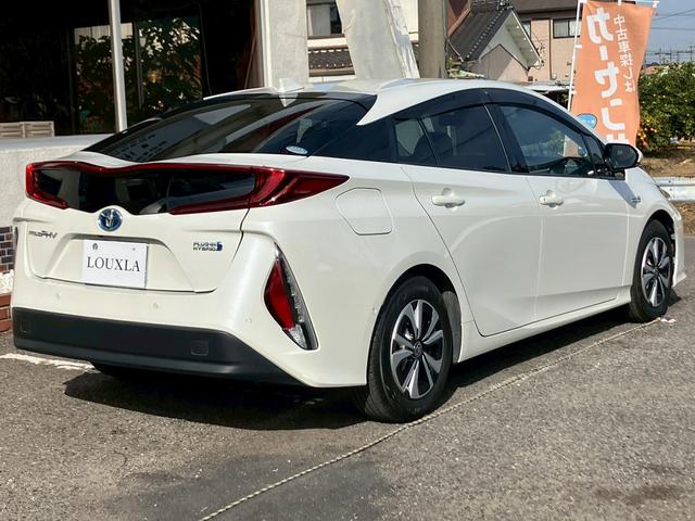 プリウスＰＨＶ Ａ　禁煙　１１．６インチ純正ナビ　バックカメラ　シートヒーター　ステアリングヒーター　レーダークルーズコントロール　ＡＣ１００Ｖ電源　ブラインドスポットモニター　障害物センサー　ＥＴＣ２．０　ドラレコ（14枚目）