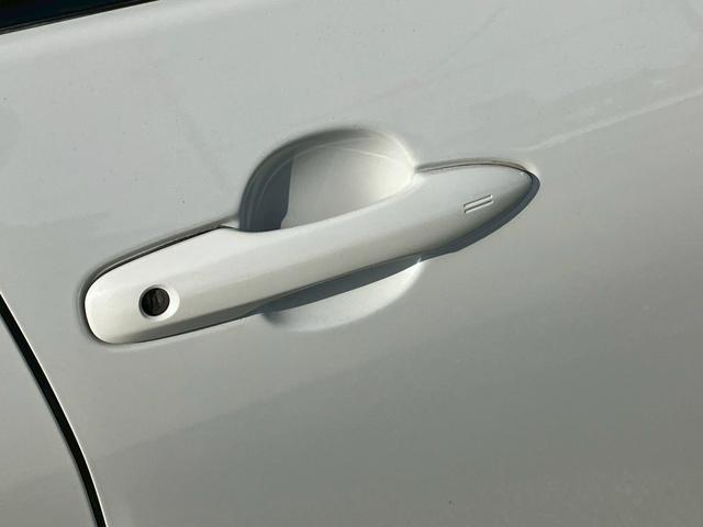 プリウスＰＨＶ Ａ　禁煙　１１．６インチ純正ナビ　バックカメラ　シートヒーター　ステアリングヒーター　レーダークルーズコントロール　ＡＣ１００Ｖ電源　ブラインドスポットモニター　障害物センサー　ＥＴＣ２．０　ドラレコ（27枚目）